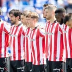 Jugadores del Athletic Club en San Mamés mientras el equipo pelea por una plaza europea en el tramo final de LaLiga 2025-26