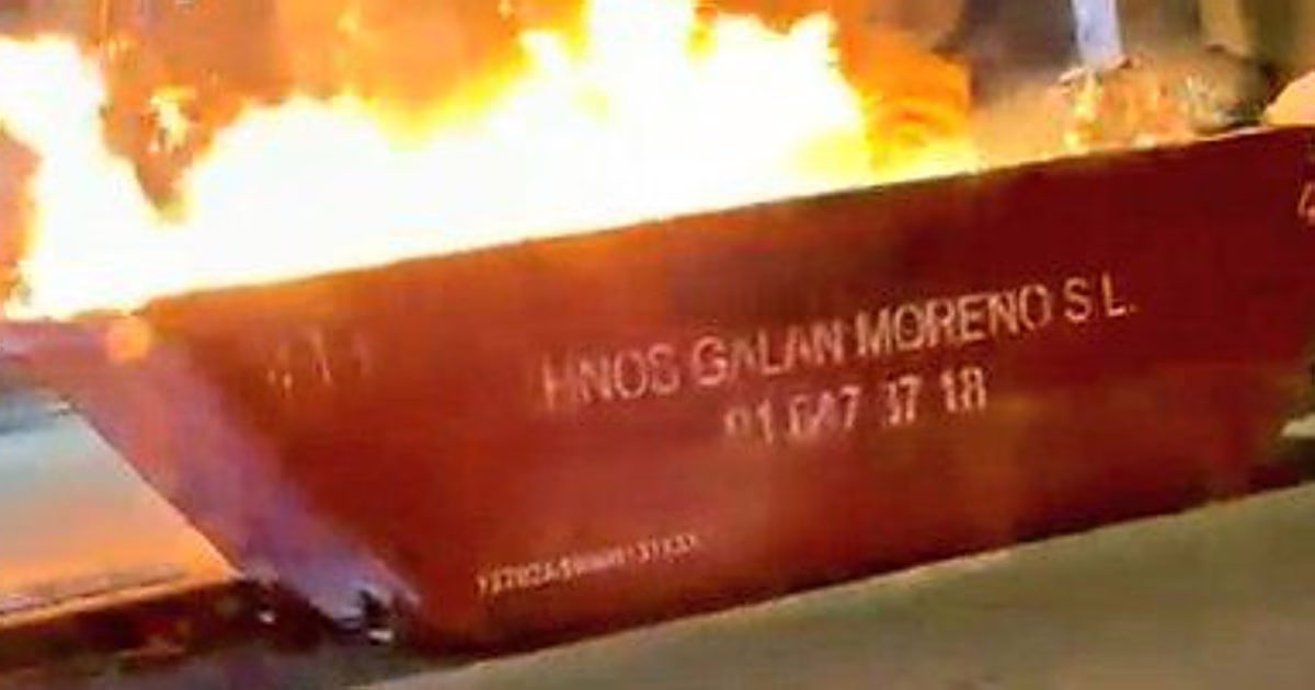 Un nuevo fuego en un contenedor de construcción alarma a los residentes de Retiro.