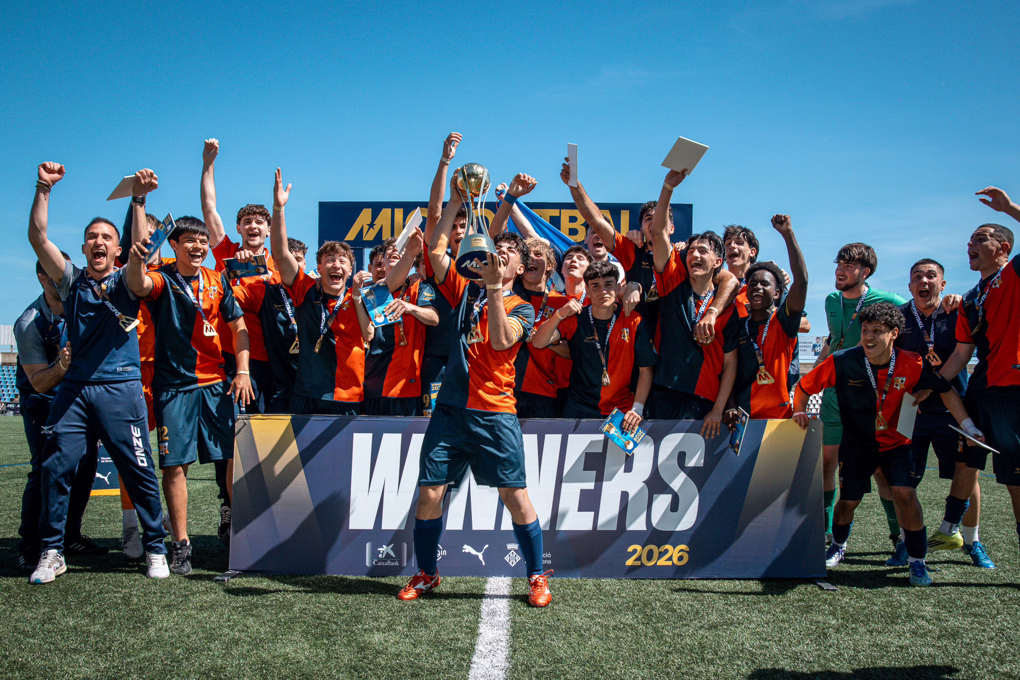 Ajax, Atlético de Madrid, Rayo Vallecano, FC Barcelona y la inesperada victoria del UE Quart se coronan campeones del MIC 2026.
