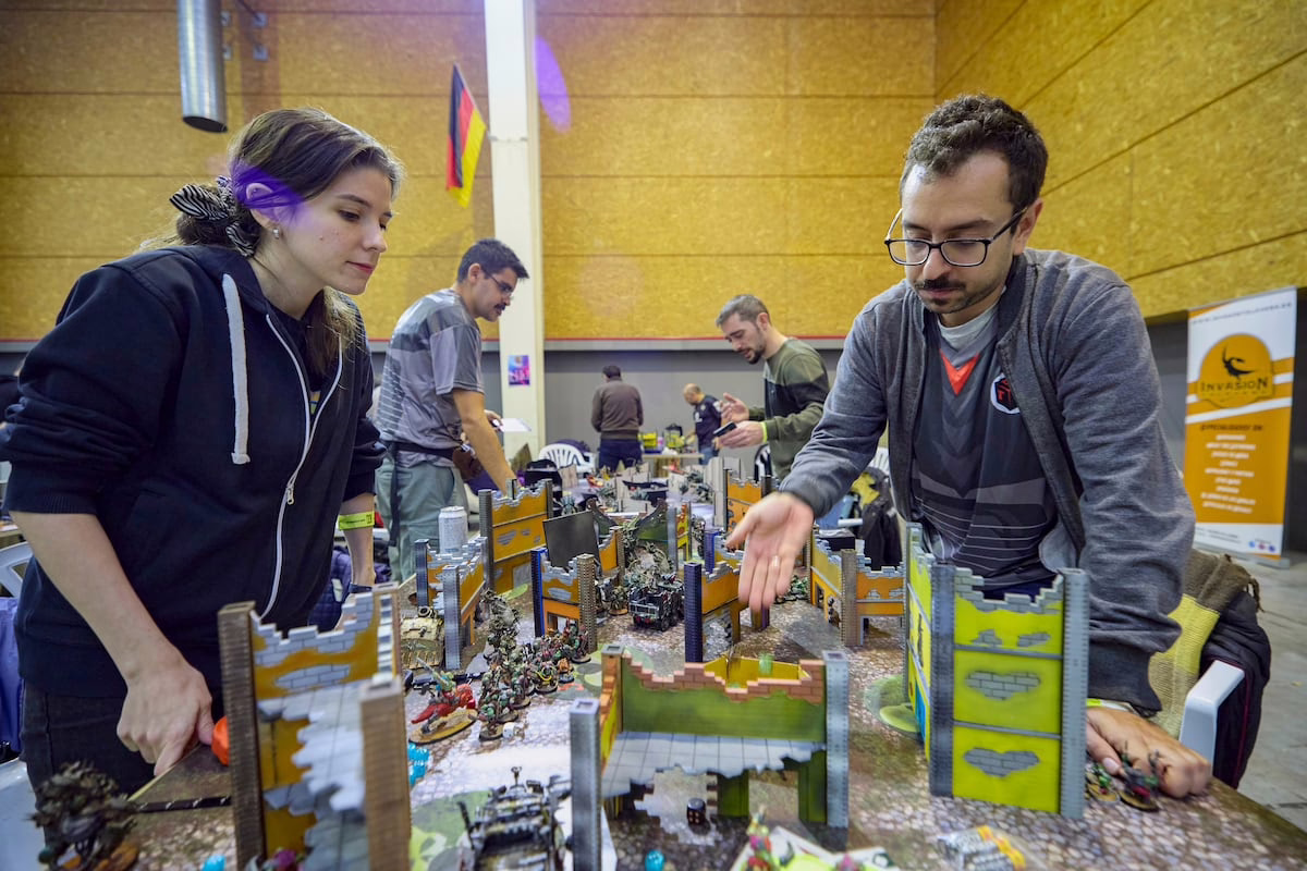 Barbie superada por los 'orcos': el inquebrantable ascenso del propietario de Warhammer | Negocios