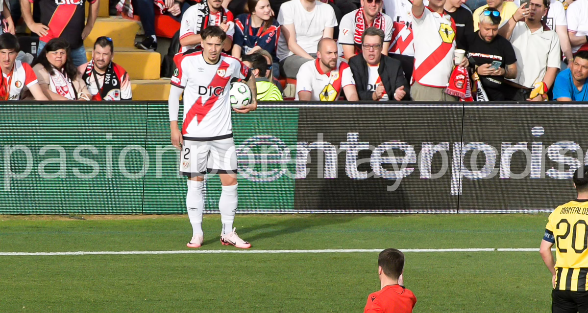 Andrei Ratiu, después del Rayo 3-0 AEK: "El acierto estuvo en desempeñarnos bien en ambas áreas".