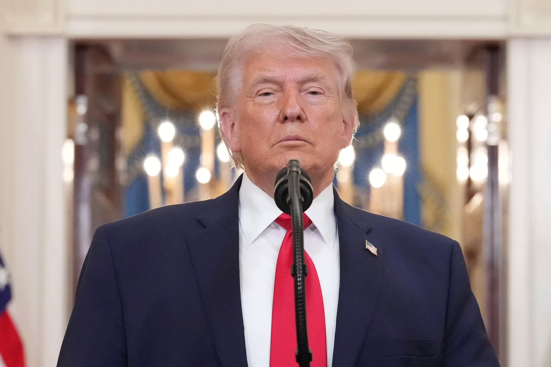Trump advierte a Irán que tiene 48 horas para alcanzar un acuerdo o "desatará el caos".
