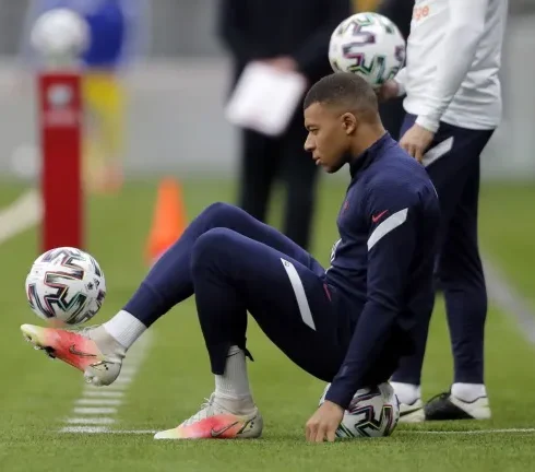 Kylian Mbappé habría causado inquietud en Francia antes del comienzo del Mundial.